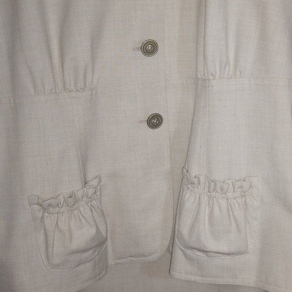 Saks Fifth Ave Ladies Season-less Skirt Suit - Picture 4 of 8